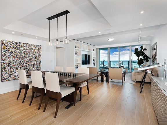 4th image of 2627 Bayshore Dr #1104