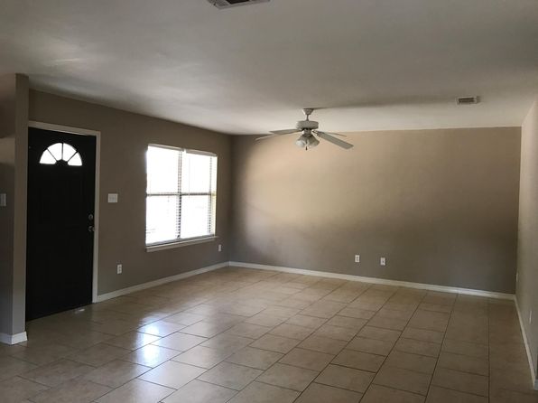 19 Big Spring Rd #B, Picayune, MS 39466