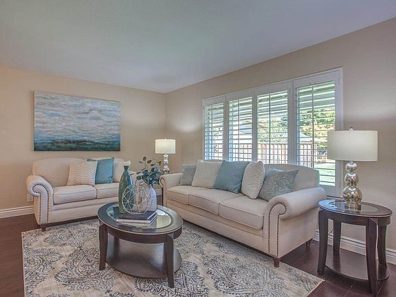 4th image of 515 La Canada Ct