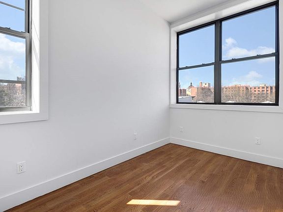 3rd image of 1337 Gates Ave APT 2E