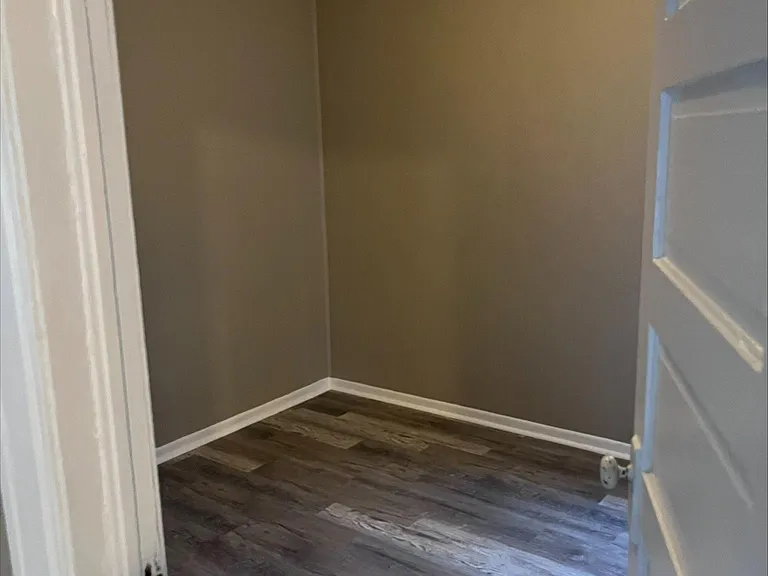 2118 Clay St — Photo 9