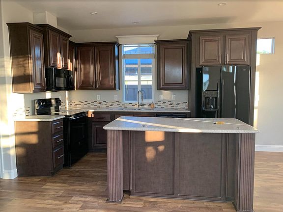 4th image of 7980 Lake Andrita Ave