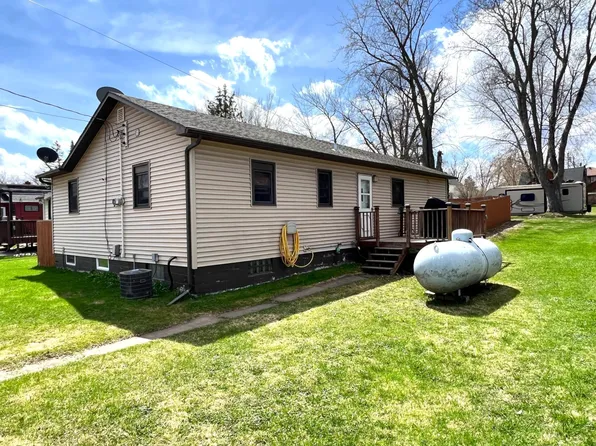 10 Haynes St N, Taconite, MN 55786