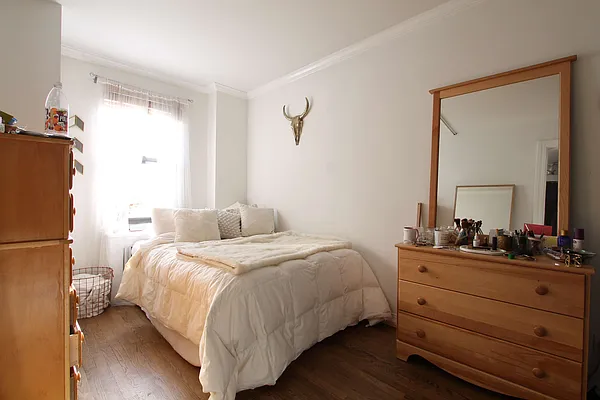 Rented by Compass | media 11