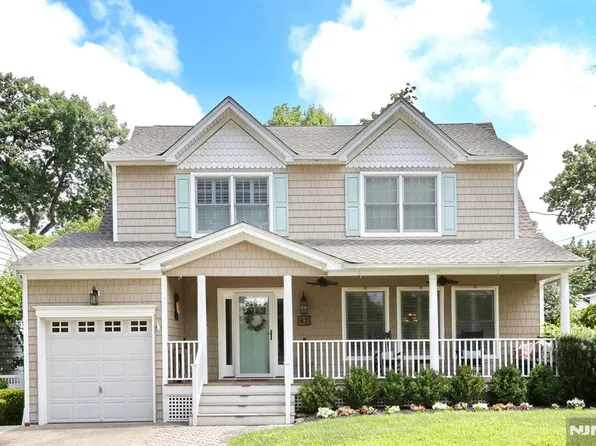 67 Hamilton Ave, Hasbrouck Heights, NJ 07604