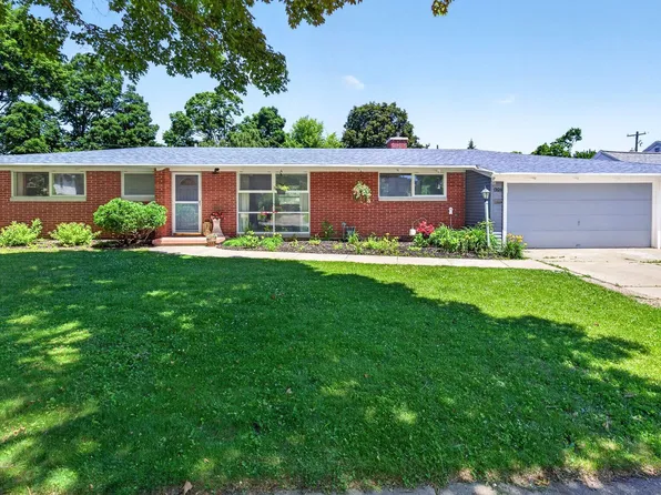 1304 Division St, Green Bay, WI 54303