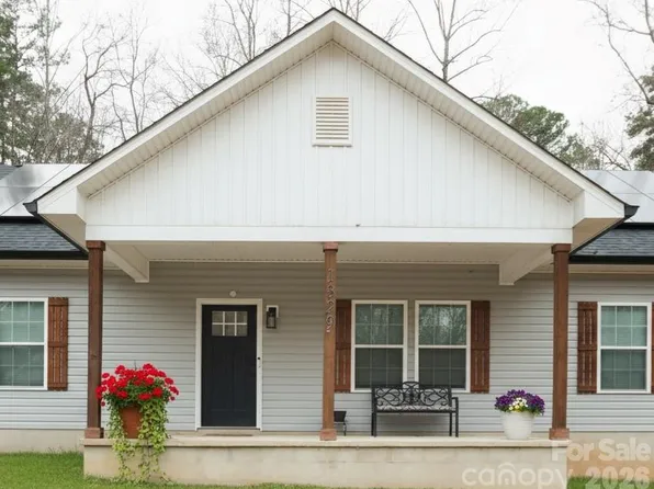 1329 Columbus St, Albemarle, NC 28001