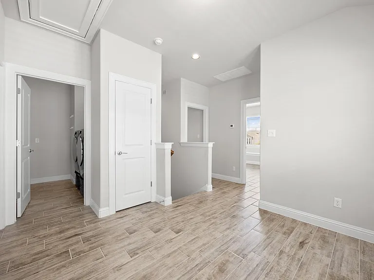 173 Riverhill Dr — Photo 17