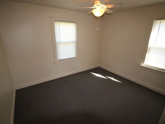 3rd image of 6920 Bowen Ave