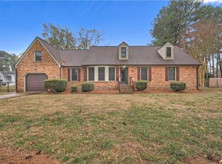 217 Woodbridge Dr, Chesapeake, VA 23322