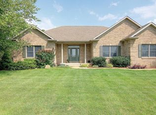 119 Hummingbird Ln, Niles, MI 49120