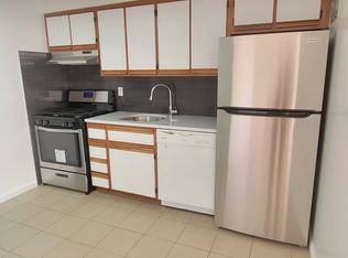 26-34 30th St #4E, Astoria, NY 11102