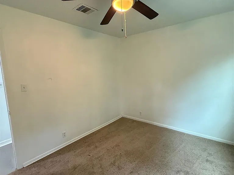10205 Sierra Dr — Photo 4