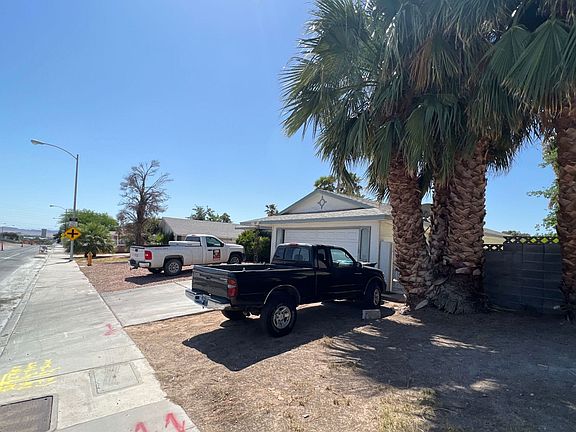 2nd image of 4105 E Harmon Ave