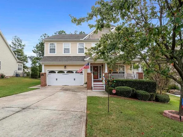 105 Clubhouse Dr, Youngsville, NC 27596