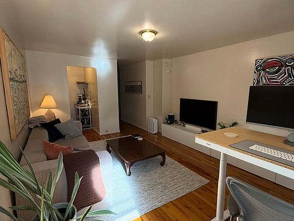 3rd image of 340 E 87th St APT 3B