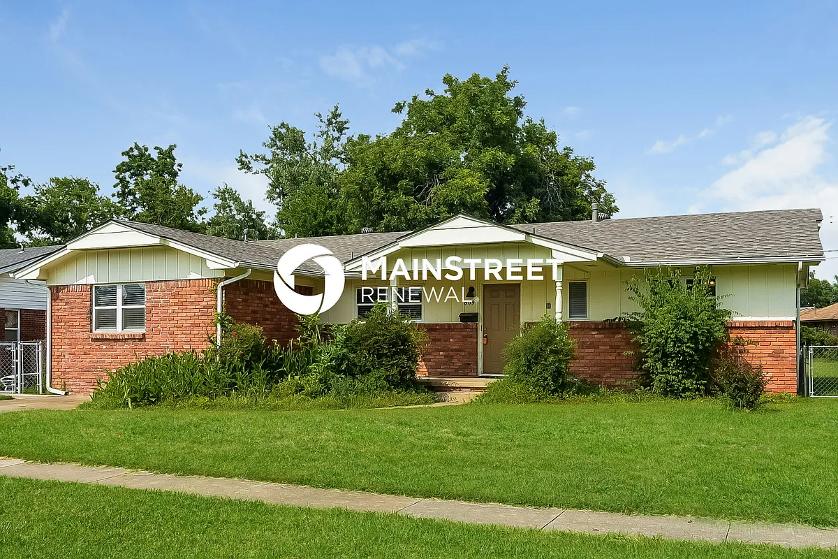 Front View - 809 Woods Ave