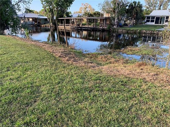 3rd image of 1728 Lakeshore Dr