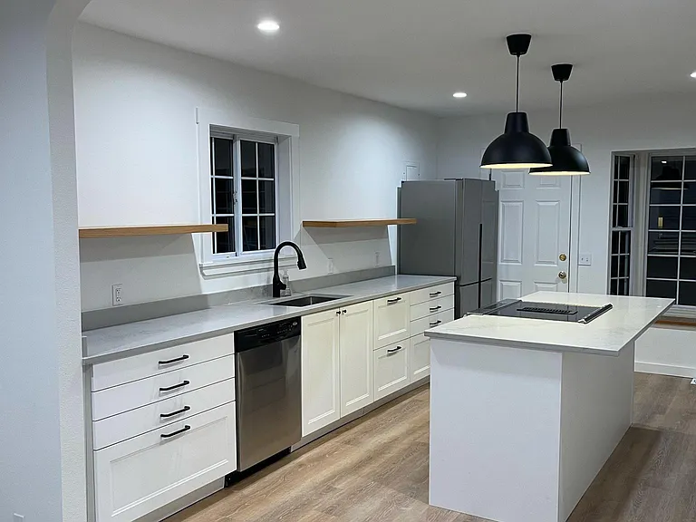 1206 N Anderson St — Photo 29