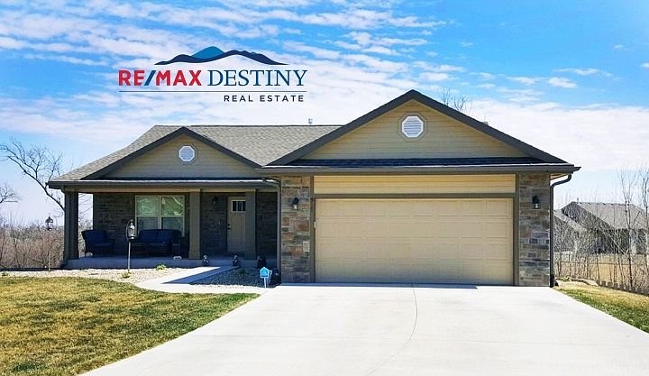 1st image of 917 Lesmer Cir