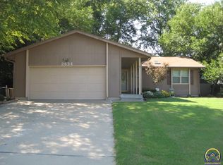 2634 SE Lakeshore Blvd, Topeka, KS 66605