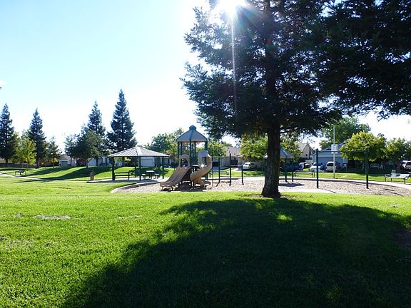 2nd image of 8385 Grand Cru Dr