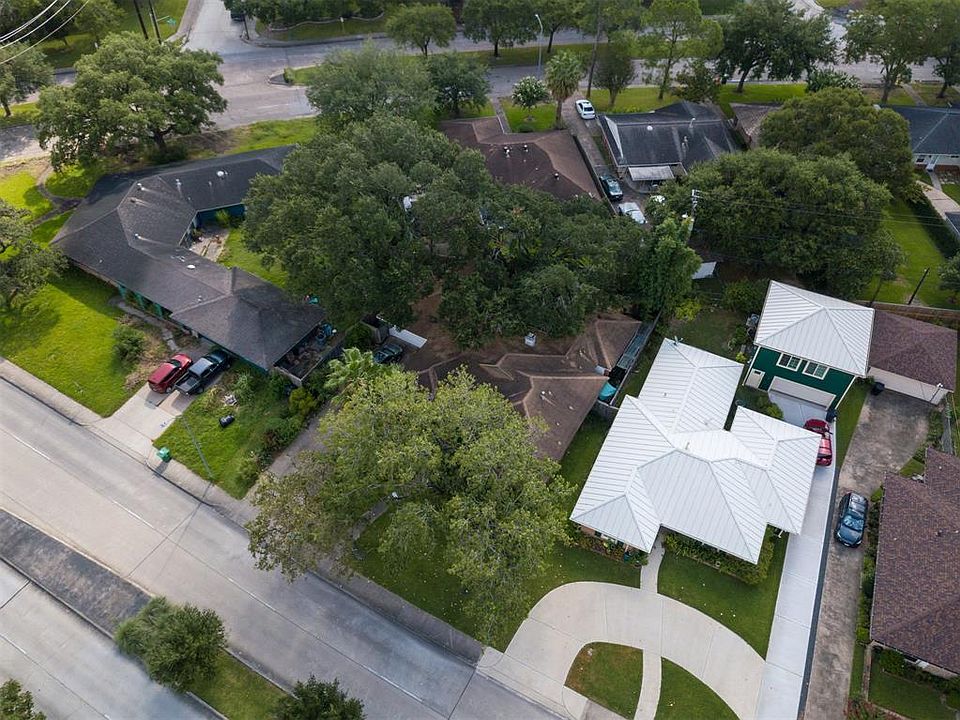 1st image of 3207 S Braeswood Blvd
