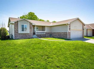 1318 S Horseback Ct, Wichita, KS 67230