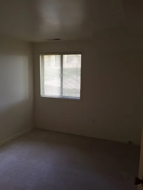 Building Photo - 8709 Hayshed Ln #1