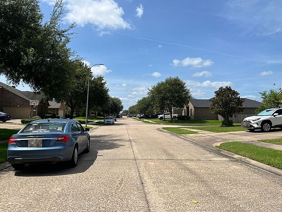 5th image of 3612 Canterbury Park Dr