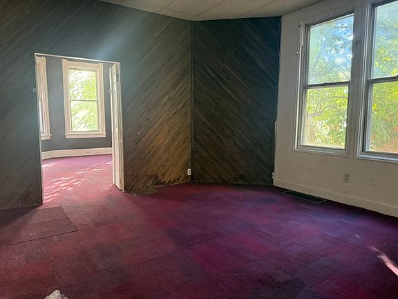 2nd image of 1041 Beech Ave #1