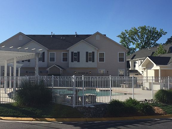 3rd image of 4508 Duffy Dr