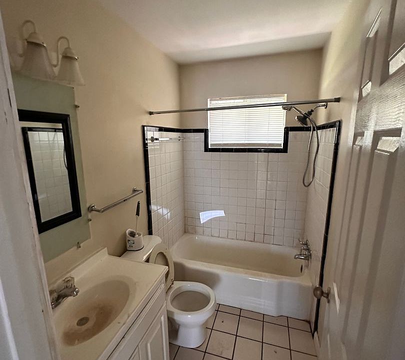 1st image of 1120 S Detroit Ave #1