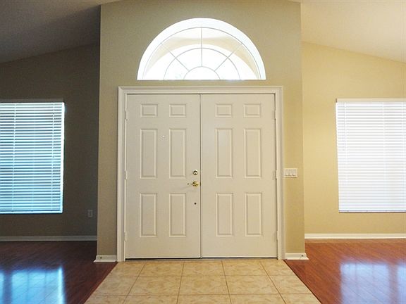 2nd image of 2527 Bellwood Dr