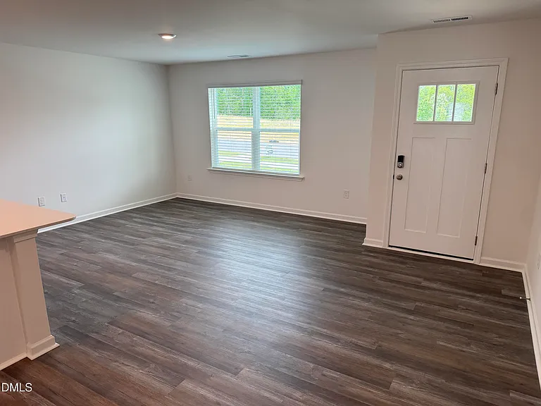 275 Rusling Leaf Dr — Photo 4