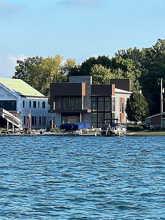 21636 Lake St, Cassopolis, MI 49031 Zillow