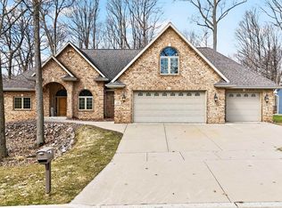 448 Harvest Rd, Green Bay, WI 54302