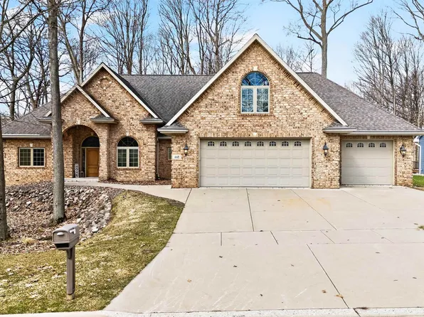 448 Harvest Rd, Green Bay, WI 54302