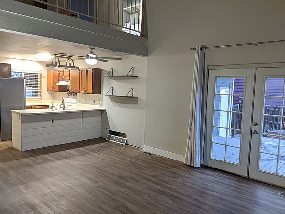 5th image of 970 Homer Cir