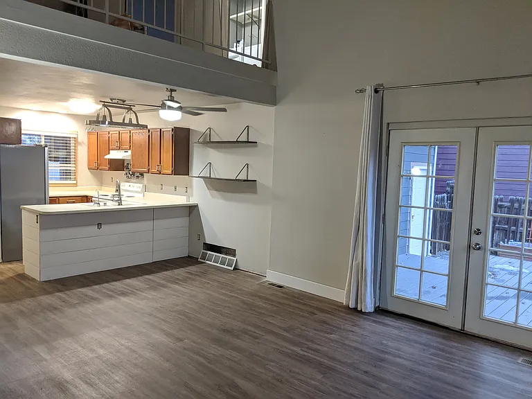 970 Homer Cir — Photo 5