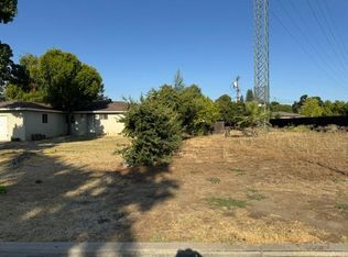 1845 N Sierra Vista Ave, Fresno, CA 93703