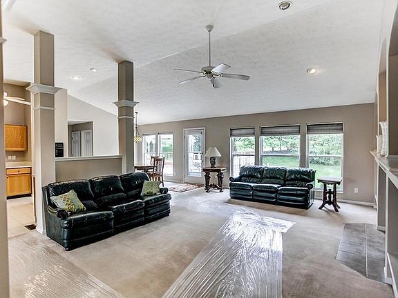 4th image of 2812 Straton Ct