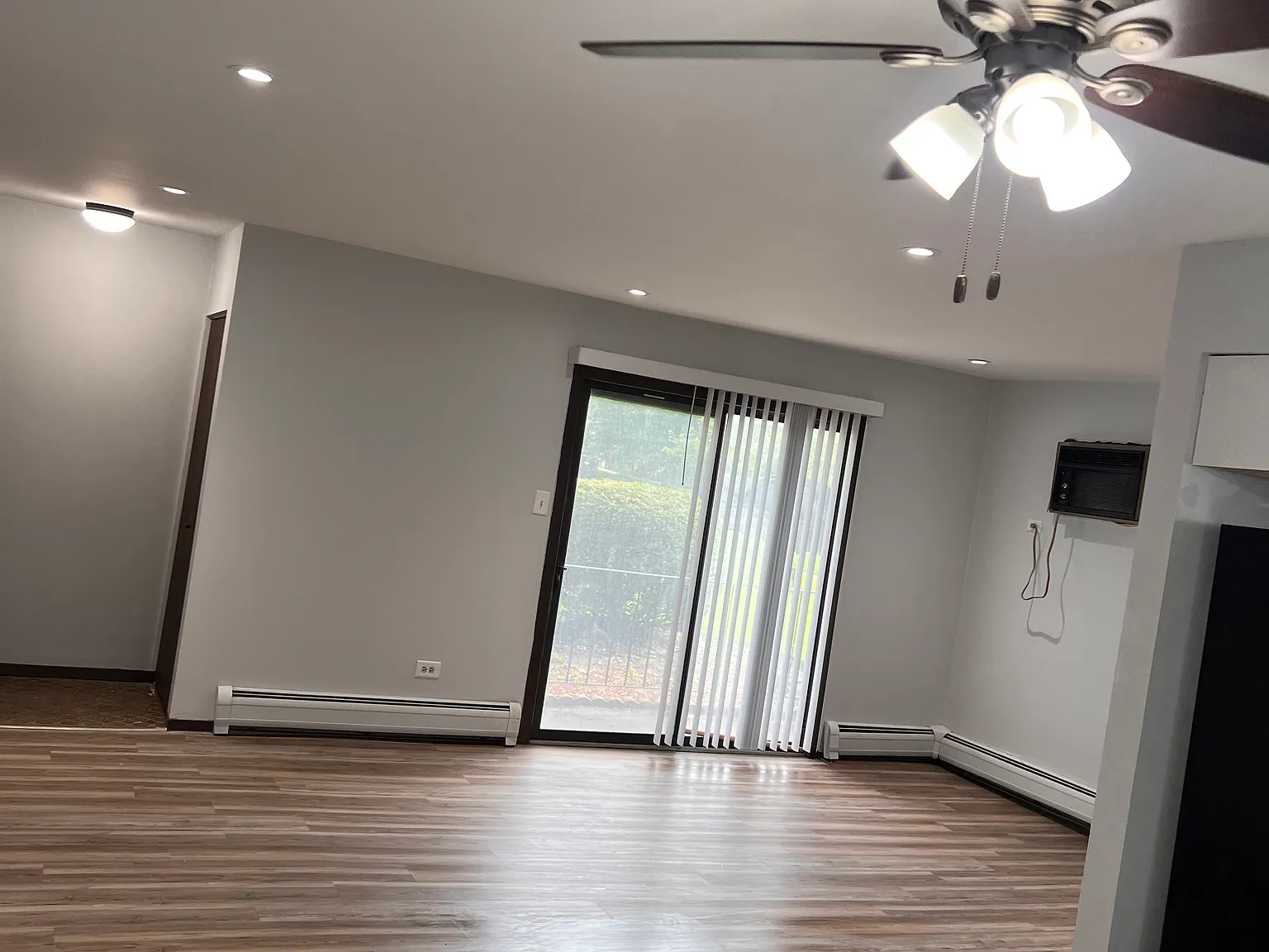 1 bed, 750 sqft, $1,500 — Photo 2