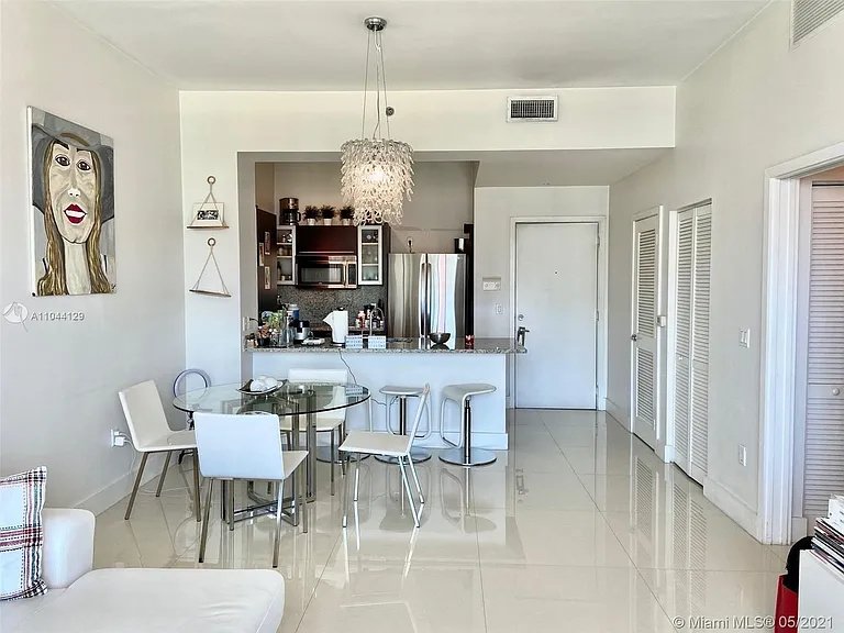 950 Brickell Bay Dr #4202 — Photo 5