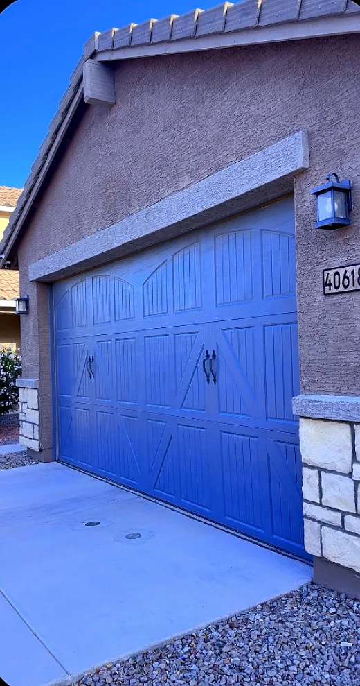 Building Photo - 40618 W Sunland Dr