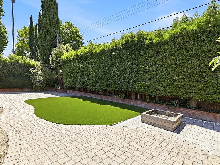 872 W Knickerbocker Dr — Photo 35