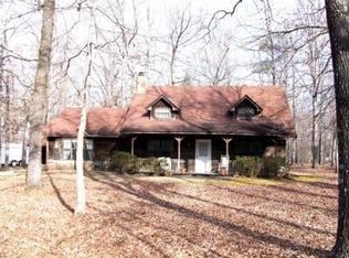 9301 Spring Lake Rd, Pine Bluff, AR 71603