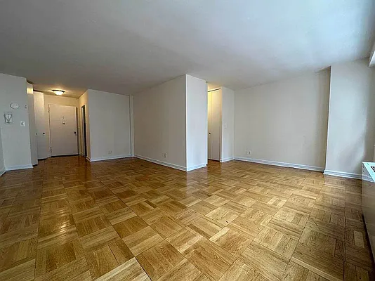 Rented by Bond New York | media 10