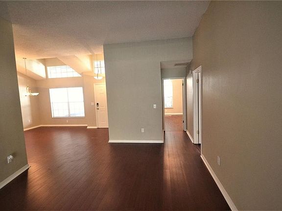 4th image of 12115 Shady Forest Dr