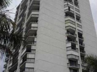 2425 Presidential Way APT 302, West Palm Beach, FL 33401